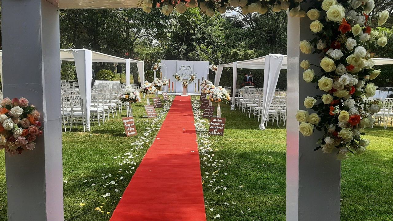 Crowné ceremony styling